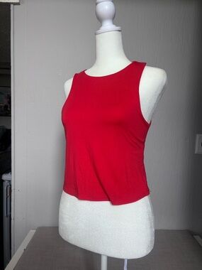 Sleeveless Red Crop Tank Top — Classic Scoop Neck Originality Brand Size Small